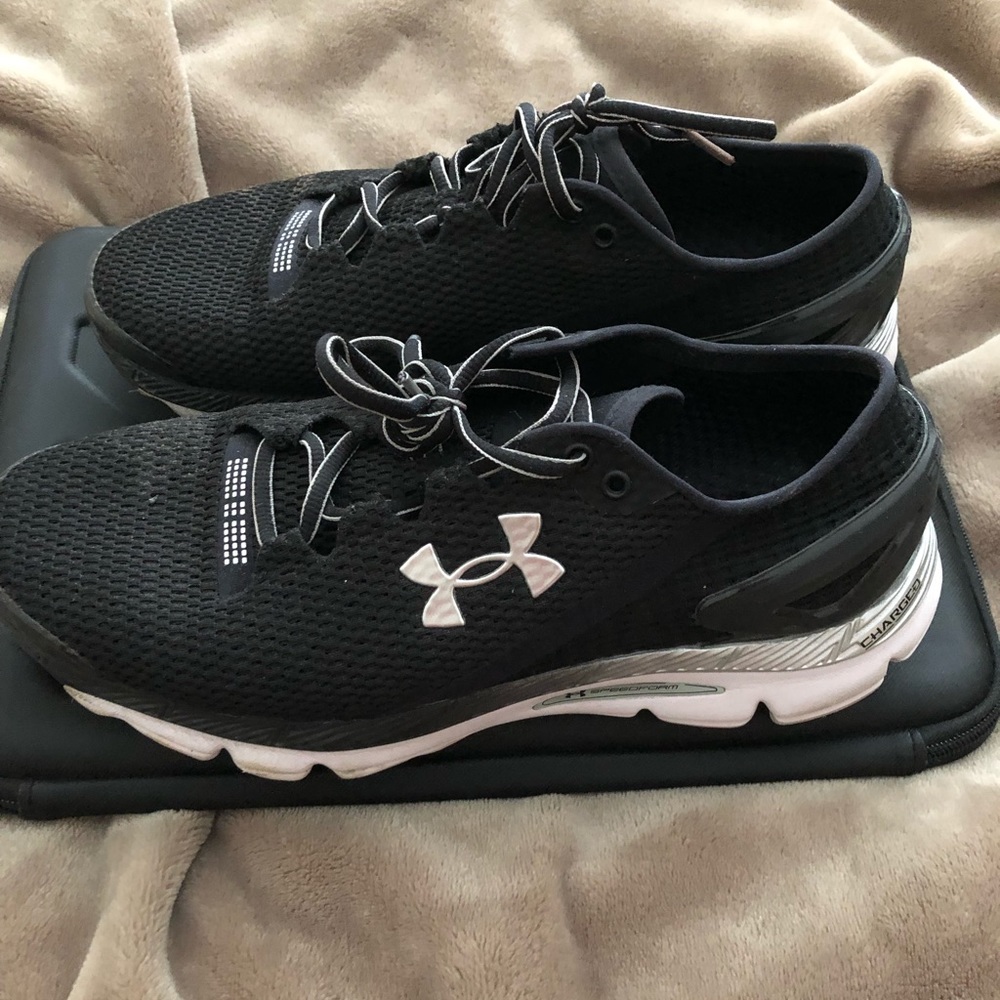 Under Armour Running Sneakers size 9.5